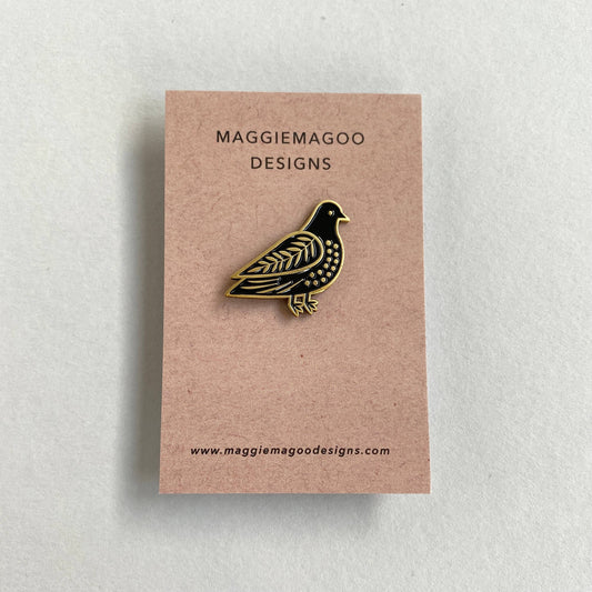 Maggiemagoo Designs Pin Badge: Pigeon