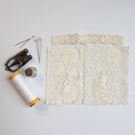 Nottingham Lace sewing kit